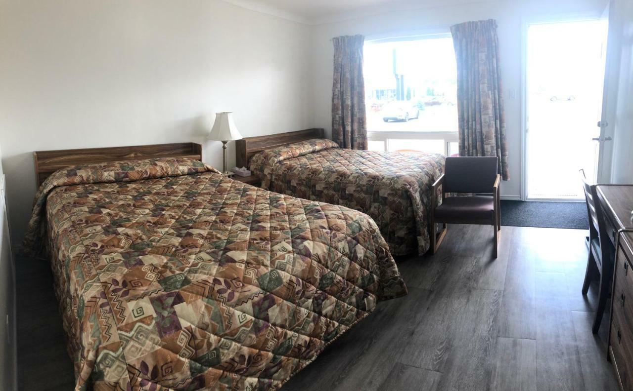 Century Motel Cornwall Eksteriør bilde